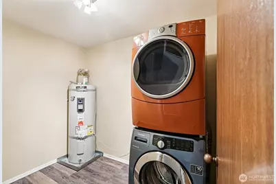 12300 33rd Avenue NE #402, Seattle, WA 98125 - Photo 21