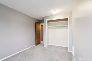 12300 33rd Ave NE, Seattle, WA 98125 - Photo 17