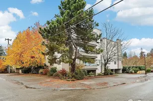 12300 33rd Ave NE, Seattle, WA 98125 - Photo 25