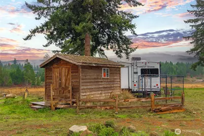 14435 Vail Cut Off Road SE, Rainier, WA 98576 - Photo 23