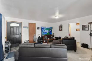 7601 S C St, Tacoma, WA 98408 - Photo 5