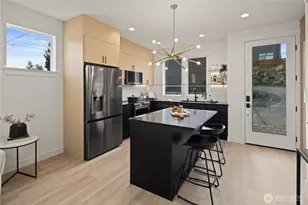 3415 48th Ave SW, Seattle, WA 98116 - Photo 9