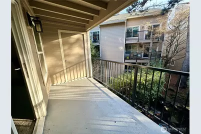 19851 25th Avenue NE #204, Shoreline, WA 98155 - Photo 27