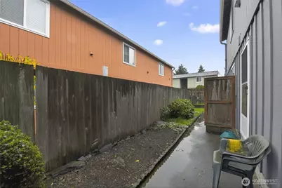 1515 104th St E, Tacoma, WA 98445 - Photo 21