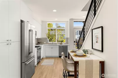 8333 E 12th Avenue NW, Seattle, WA 98117 - Photo 9