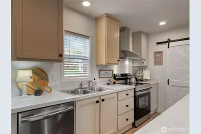 723 Broadway Avenue, Hoquiam, WA 98550 - Photo 19