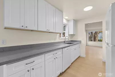 5402 Yakima Avenue, Tacoma, WA 98408 - Photo 11