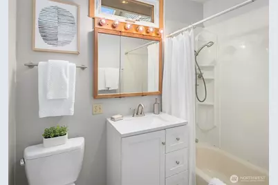 108 N 60th Street, Seattle, WA 98103 - Photo 21