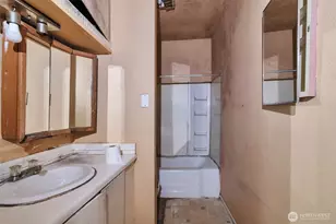 303 S Baker St, Mount Vernon, WA 98273 - Photo 17