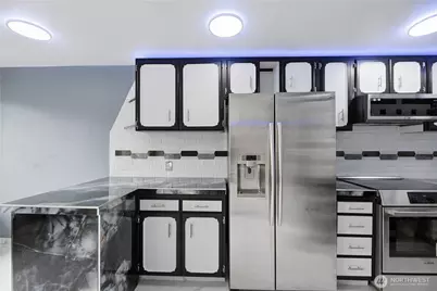 748 S Cloverdale Street #8, Seattle, WA 98108 - Photo 13