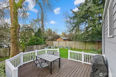 6523 40th Avenue NE, Seattle, WA 98115 - Photo 25