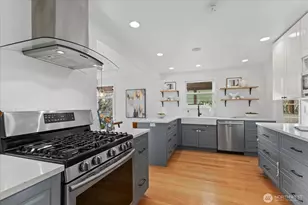 6523 40th Ave NE, Seattle, WA 98115 - Photo 9