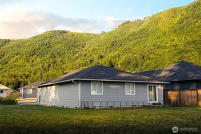 6311 Bearpaw Court, Maple Falls, WA 98266 - Photo 21