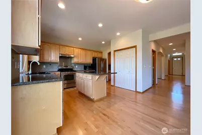 1118 S 36th Street, Renton, WA 98055 - Photo 3