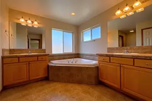 1118 S 36th St, Renton, WA 98055 - Photo 13