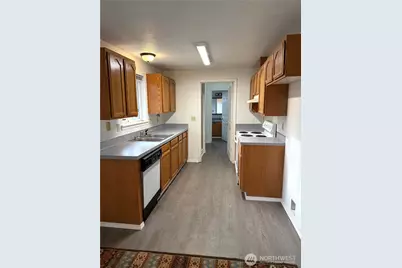 912 Marion Street, Centralia, WA 98531 - Photo 5