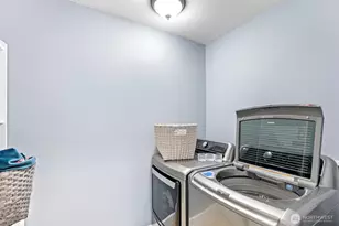 2300 NE Solar View Ct, Poulsbo, WA 98370 - Photo 23