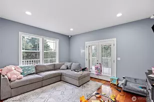 2300 NE Solar View Ct, Poulsbo, WA 98370 - Photo 11