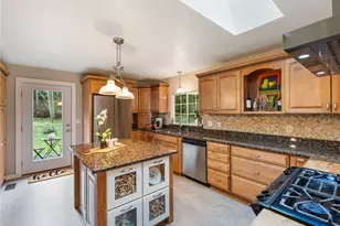 1881 Fort Nugent, Oak Harbor, WA 98277 - Photo 11