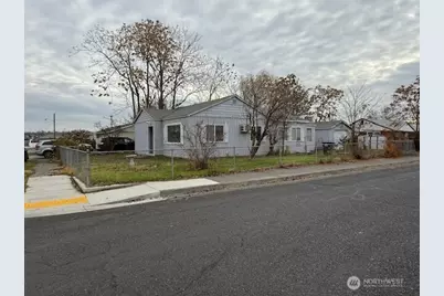 804 S Burress Avenue, Moses Lake, WA 98837 - Photo 3