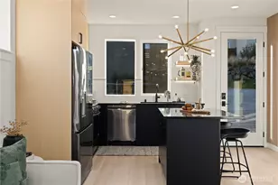 3415 48th Ave SW, Seattle, WA 98116 - Photo 9