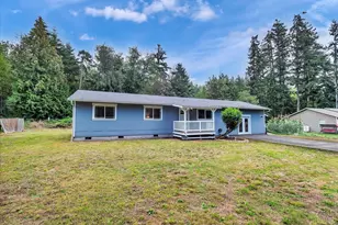 592 Kodiak Ave, Camano Island, WA 98282 - Photo 9