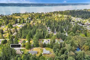 592 Kodiak Ave, Camano Island, WA 98282 - Photo 13