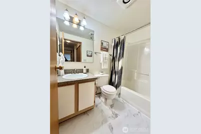 28606 16th Avenue S #102, Federal Way, WA 98003 - Photo 17