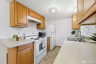 9105 1st Pl NE, Lake Stevens, WA 98258 - Photo 15