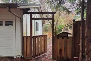 31 E Village View Dr, Allyn, WA 98588 - Photo 25