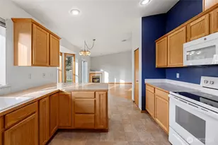 329 Melissa St, Camano Island, WA 98282 - Photo 17