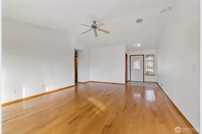 329 Melissa Street, Camano Island, WA 98282 - Photo 9