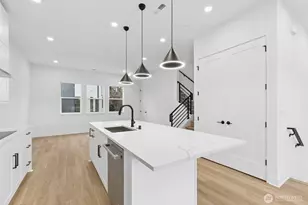 18805 99th Ct NE, Bothell, WA 98011 - Photo 9