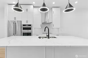 18805 99th Ct NE, Bothell, WA 98011 - Photo 5