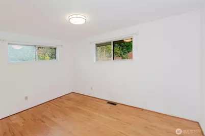 3804 Harbel Drive NE, Bremerton, WA 98310 - Photo 19