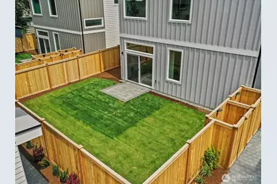 9017 Dibble Avenue NW, Seattle, WA 98117 - Photo 29