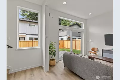 9017 Dibble Avenue NW, Seattle, WA 98117 - Photo 27