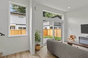 9017 Dibble Ave NW, Seattle, WA 98117 - Photo 27