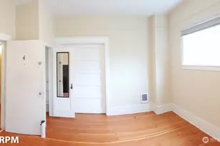 5211 19th Ave NE, Seattle, WA 98105 - Photo 9