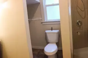 5211 19th Ave NE, Seattle, WA 98105 - Photo 7