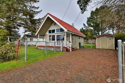 1660 1st Avenue, Grayland, WA 98547 - Photo 1