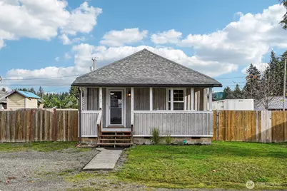 121 3rd Street NW, Carbonado, WA 98323 - Photo 1