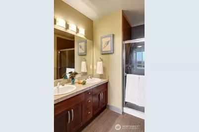 1840 25th Avenue NE #405, Issaquah, WA 98029 - Photo 9
