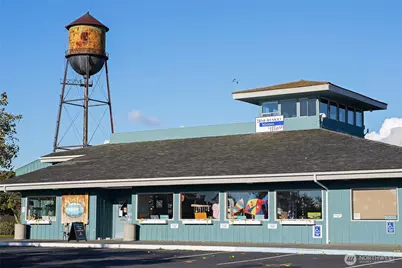 9540 Semiahmoo Parkway #M5, Blaine, WA 98230 - Photo 3