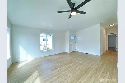 1821 75th Street E #5, Tacoma, WA 98404 - Photo 9