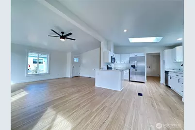 1821 75th Street E #5, Tacoma, WA 98404 - Photo 3