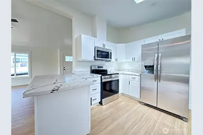 1821 75th Street E #5, Tacoma, WA 98404 - Photo 5