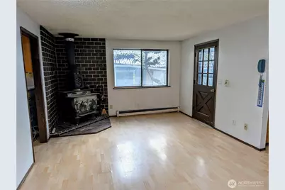 11214 34th Avenue E, Tacoma, WA 98446 - Photo 9