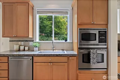 6912 Silent Creek Avenue SE, Snoqualmie, WA 98065 - Photo 13