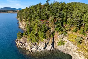 7782 Cypress Way, Anacortes, WA 98221 - Photo 5